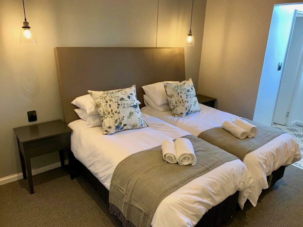 Oyster Lagoon Villa - Luxurious 2 Bed Apartment In Knysna Exteriör bild
