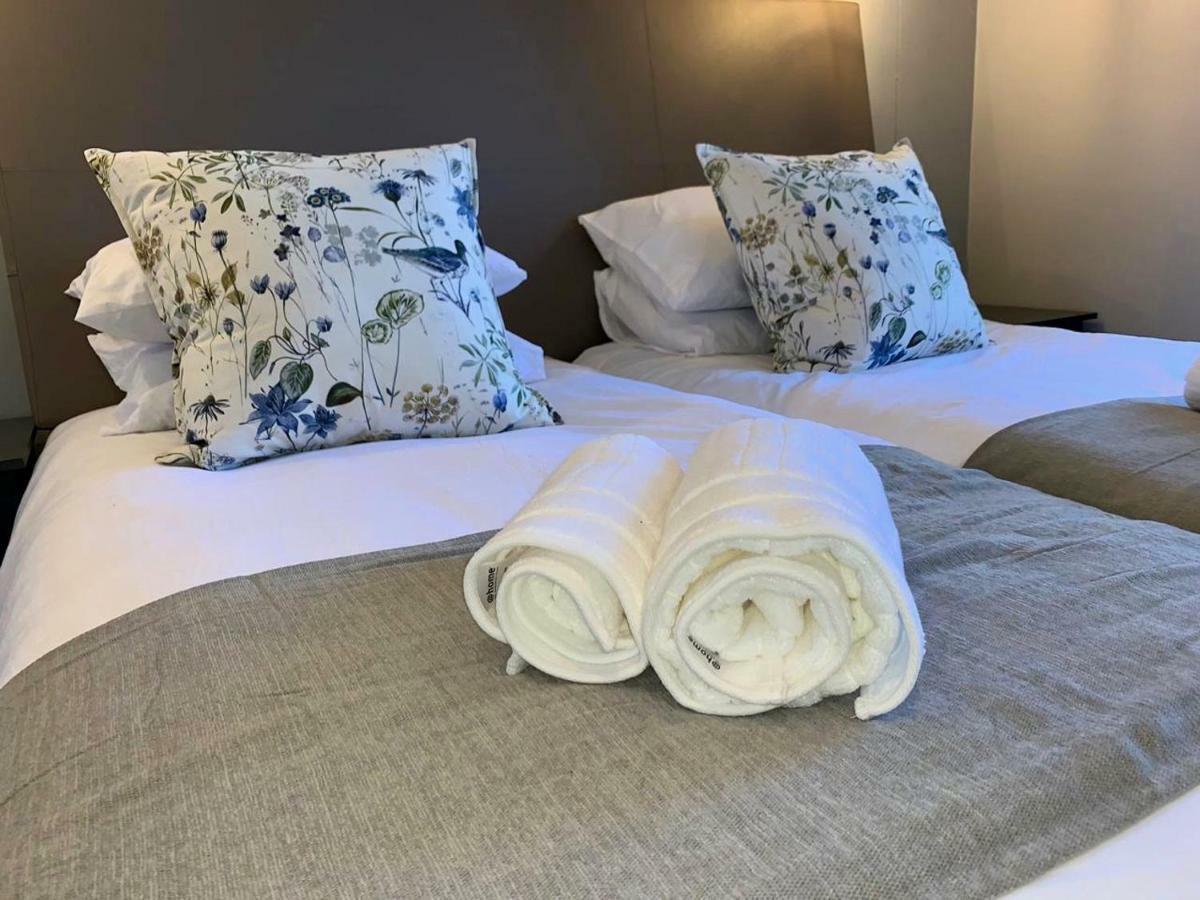 Oyster Lagoon Villa - Luxurious 2 Bed Apartment In Knysna Exteriör bild